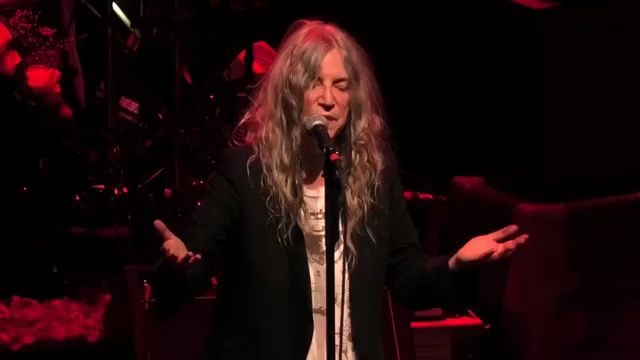 [图]【Patti Smith】Beds Are Burning - 2019.4.29 Live@The Met Philadelphia