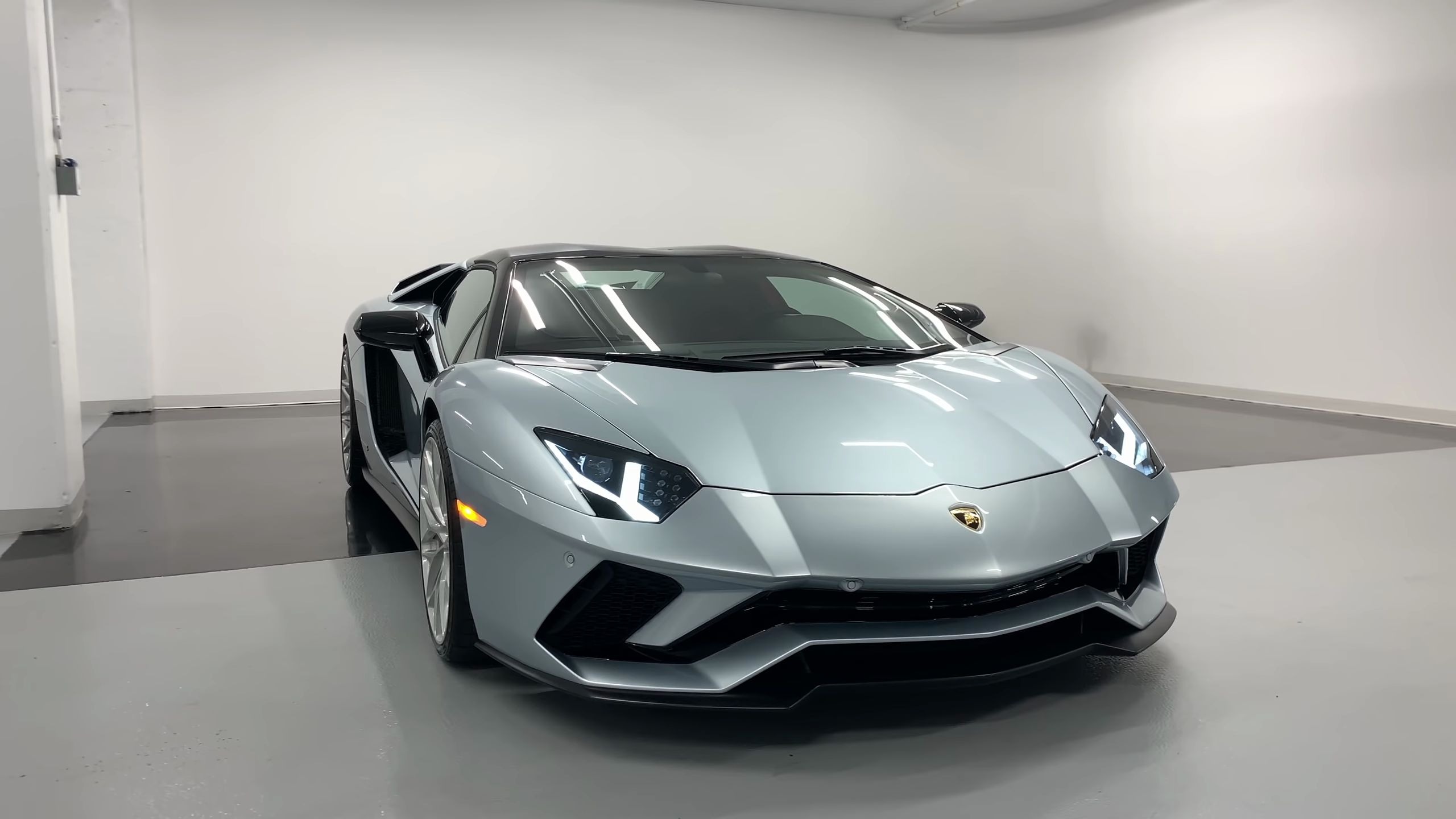 2019兰博基尼aventador s