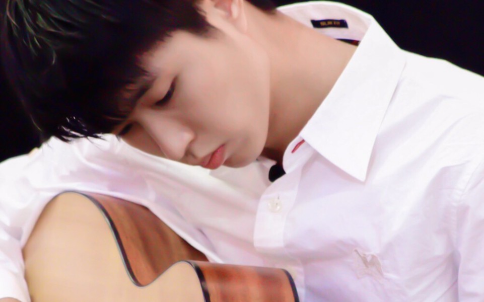 【左溢】考古一2015《一年级大学季》cut_哔哩哔哩 (゜-゜)つロ 干杯