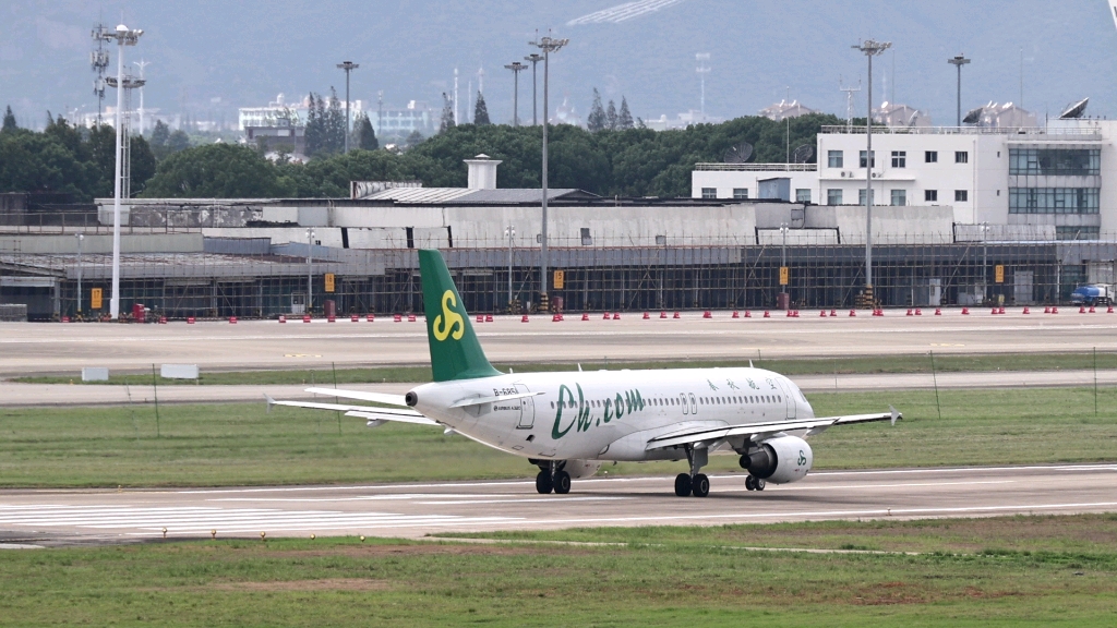 春秋航空a320起飞