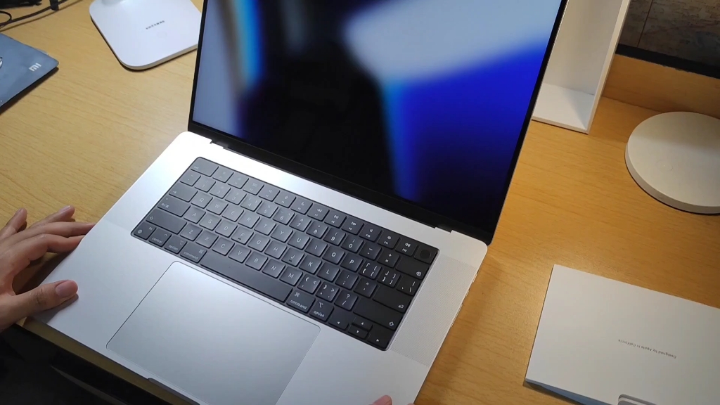 macbookpro16寸电脑开箱新手上路