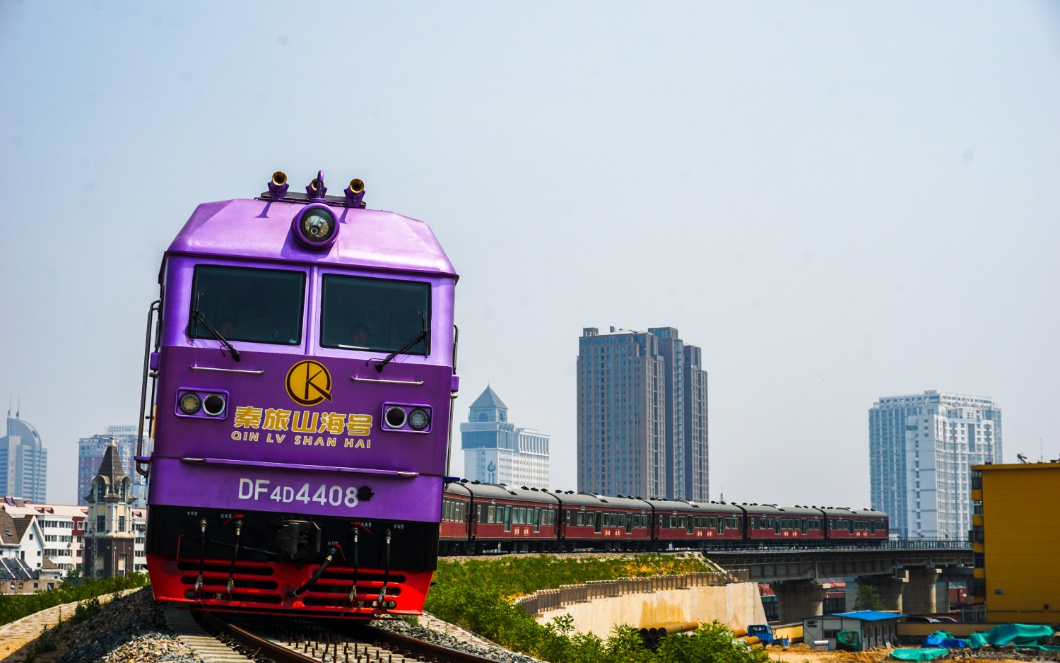 [图]秦皇岛地方铁路——秦旅山海号观光列车