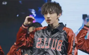 Descargar video: 【BOYSTORY 于泽宇】双厨狂喜！16岁少年再次翻跳师哥Stray Kids 大热舞曲《Thunderous》