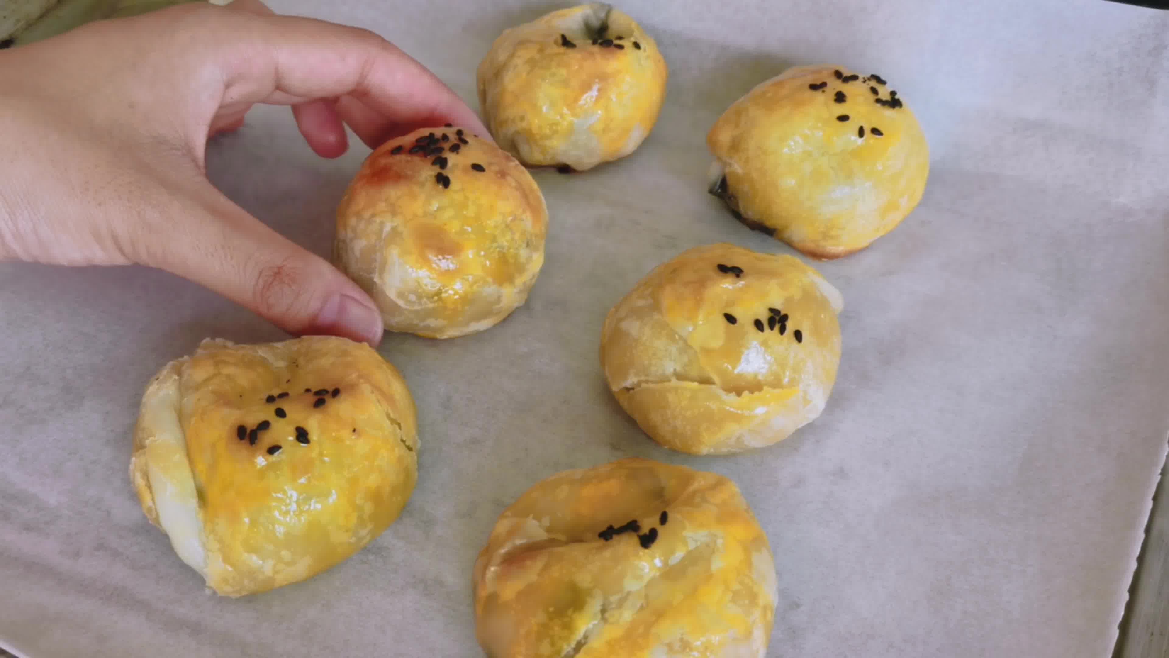 万能手抓饼吃法--汤圆酥