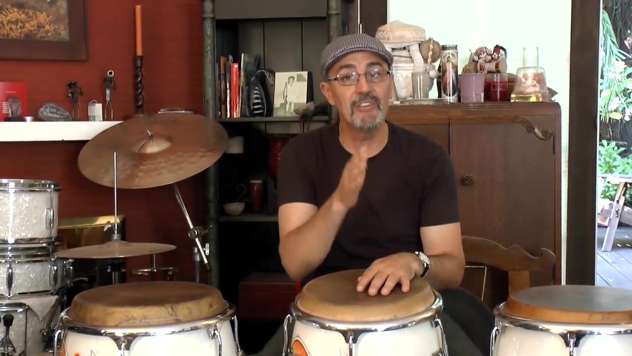 [图]Learn to Play Conga Drums_ Basic Tumbao Rhythm