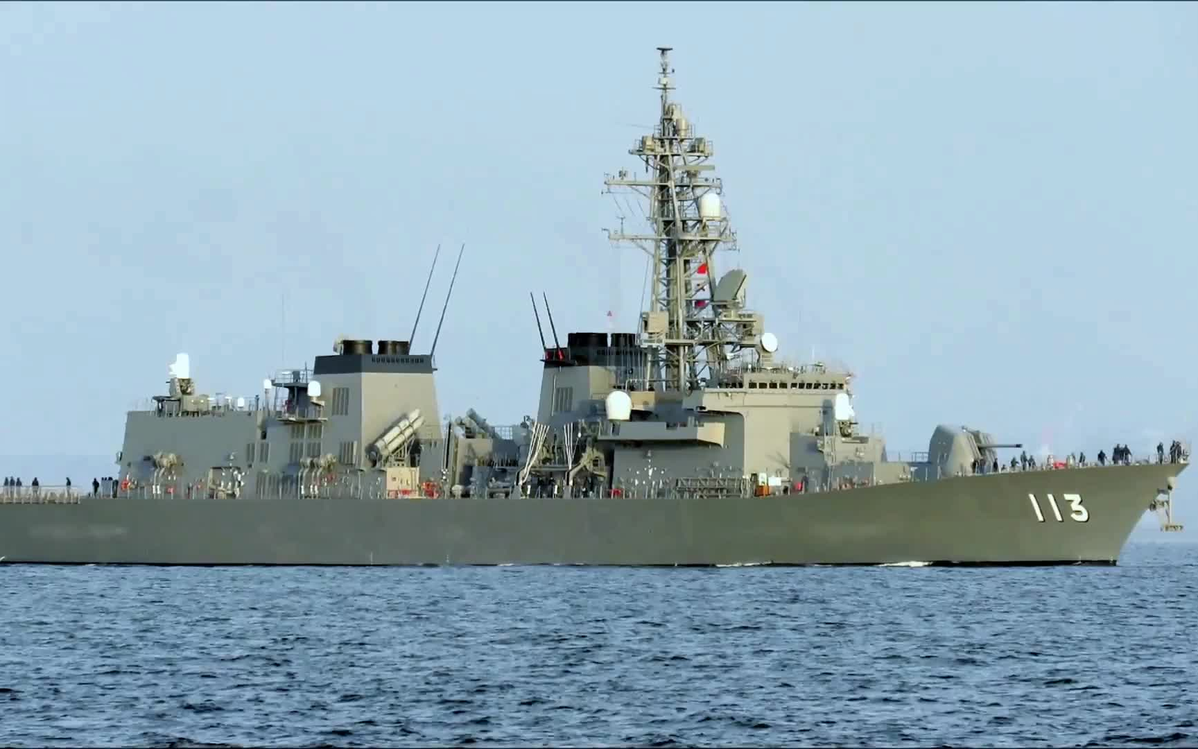 海上自卫队高波级驱逐舰涟波号dd113横须贺入港2018216