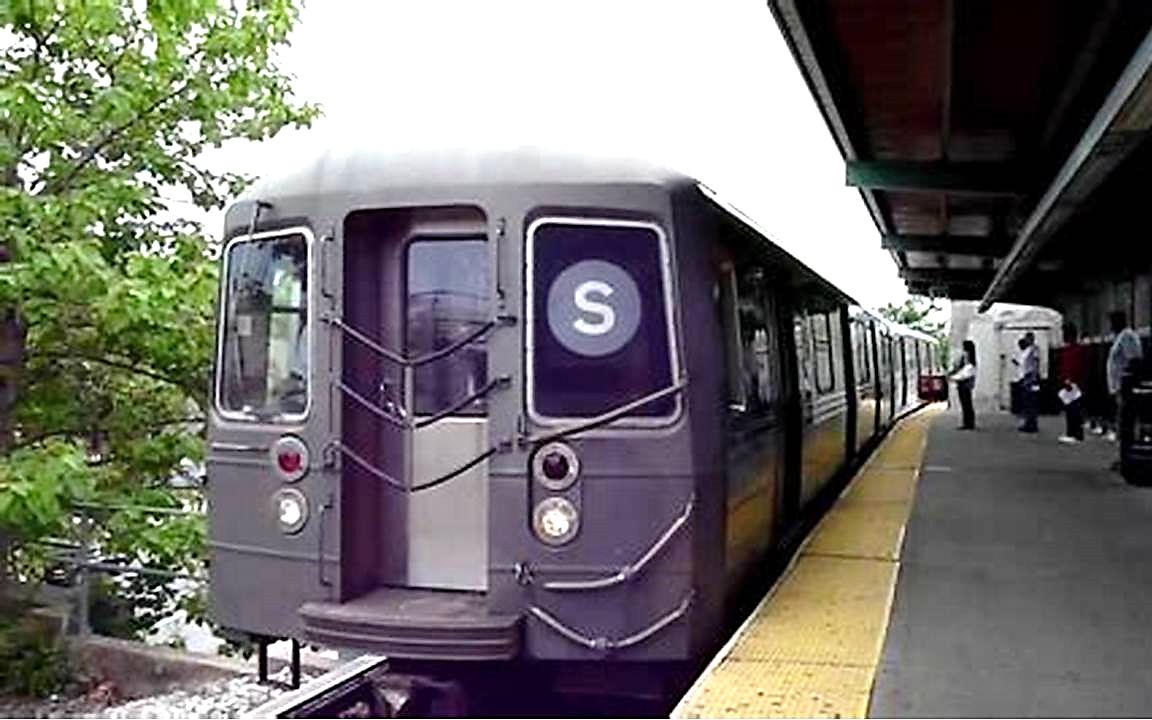 【360°全景视频】纽约地铁富兰克林大道接驳线车尾展望