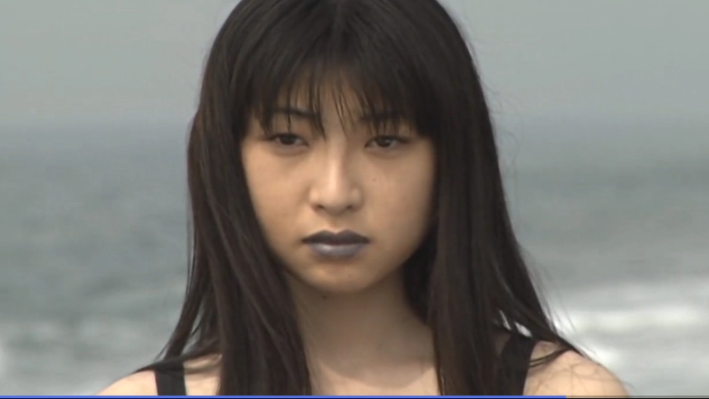 美女古朗基海蛇