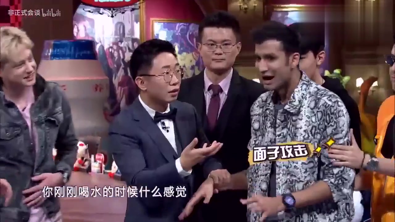 非正式会谈那个男人掉在河里了宁大人你不要学他啊