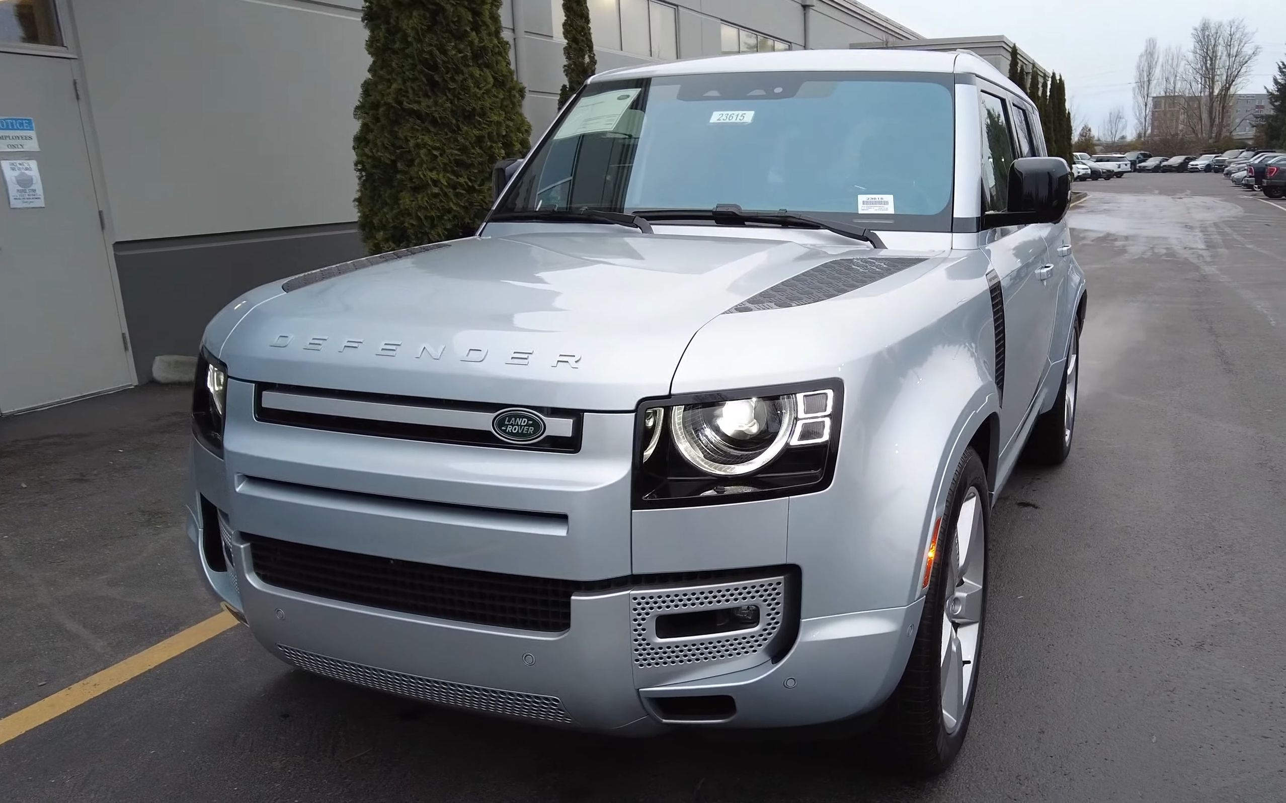 sushi】最豪华配置 路虎卫士110 xs edition 白色银色 越野suv 2022款