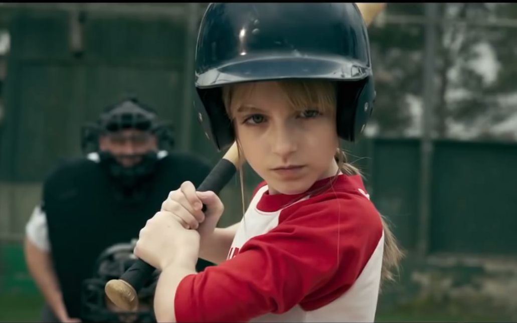 《惊奇队长》第5支预告片,多场惊奇队长童年戏份曝光_哔哩哔哩_bili