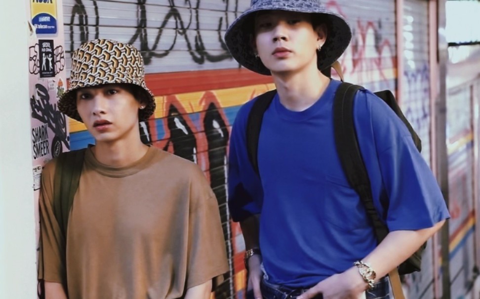 接受来自粉红阿塔潘的问候和健身房关钟鹏的亲亲这两真的xql拍照姿势