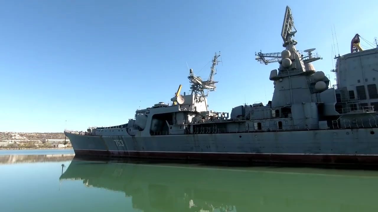 退役的红海军刻赤号反潜舰