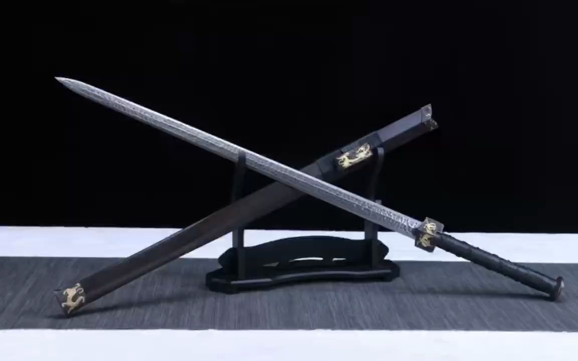 指纹锁独家纯铜鎏金银四兽汉剑套装.黑檀木鞘,全长:108 刃长:75