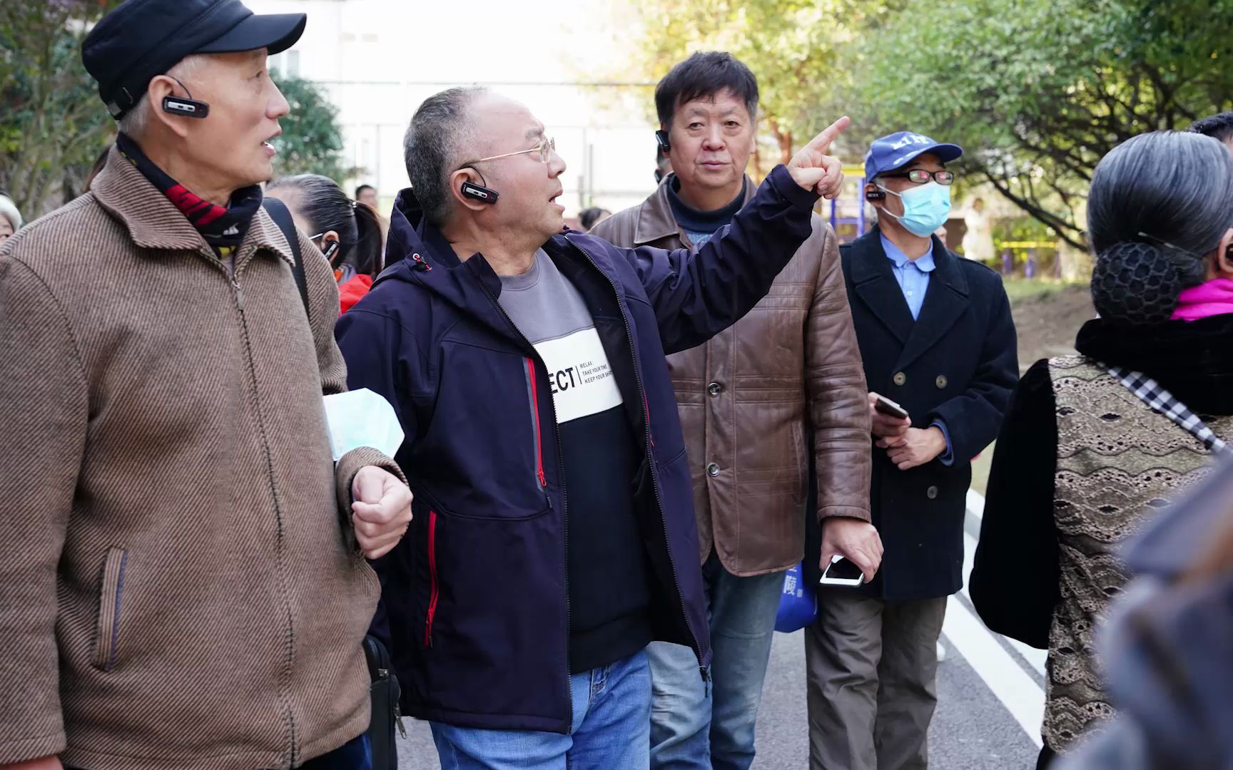 南京名嘴老吴携《听我韶韶》观众走进中科阳光生产基地哔哩哔哩bilibili