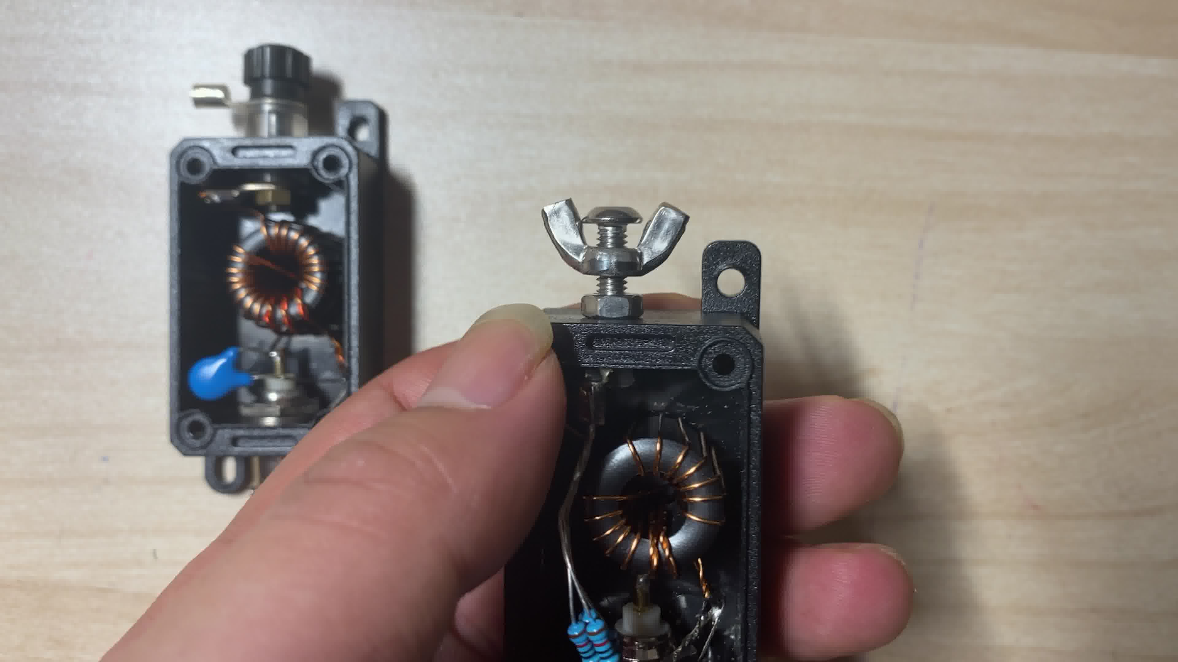 可能是最小的短波端馈天线盒子了_哔哩哔哩_bilibili