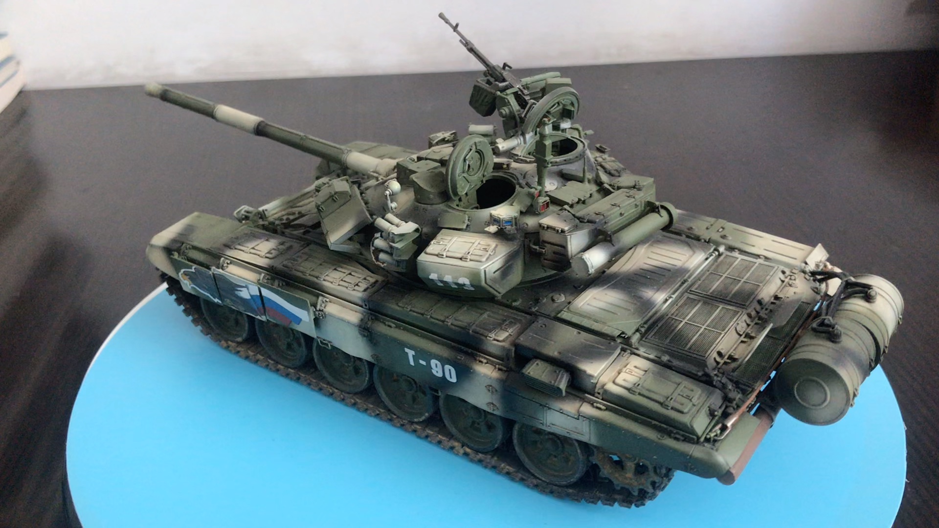 [图]1/35 俄罗斯T-90坦克