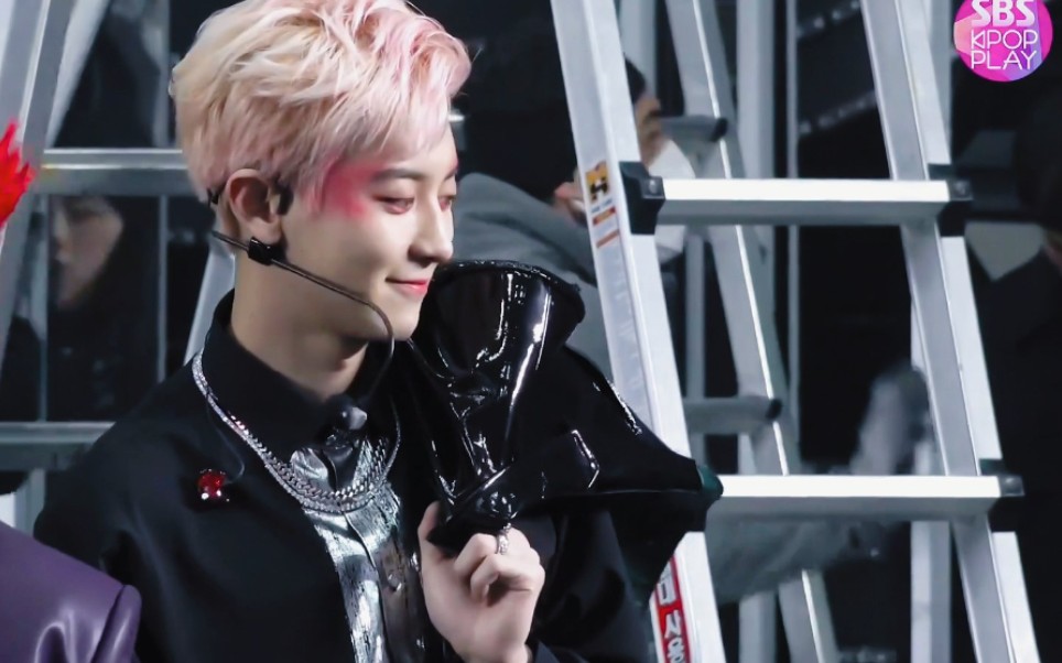 obsession朴灿烈一键换装名场面直拍_哔哩哔哩 (゜-゜)つロ 干杯