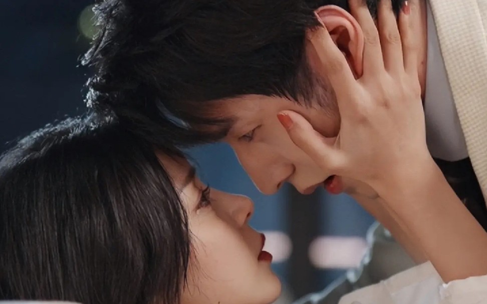 赵慕颜冯详琨《重生后我投入死对头的怀抱》