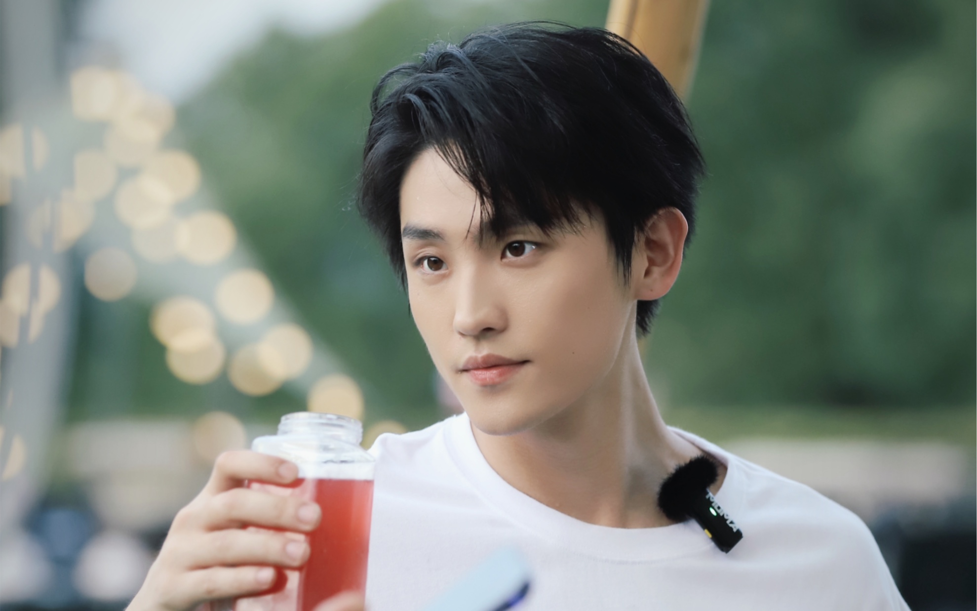 李鑫一飞镖一击即中93超强实力看呆代少冬