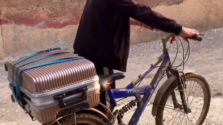 活动作品再见云南何友壮乡小阿友