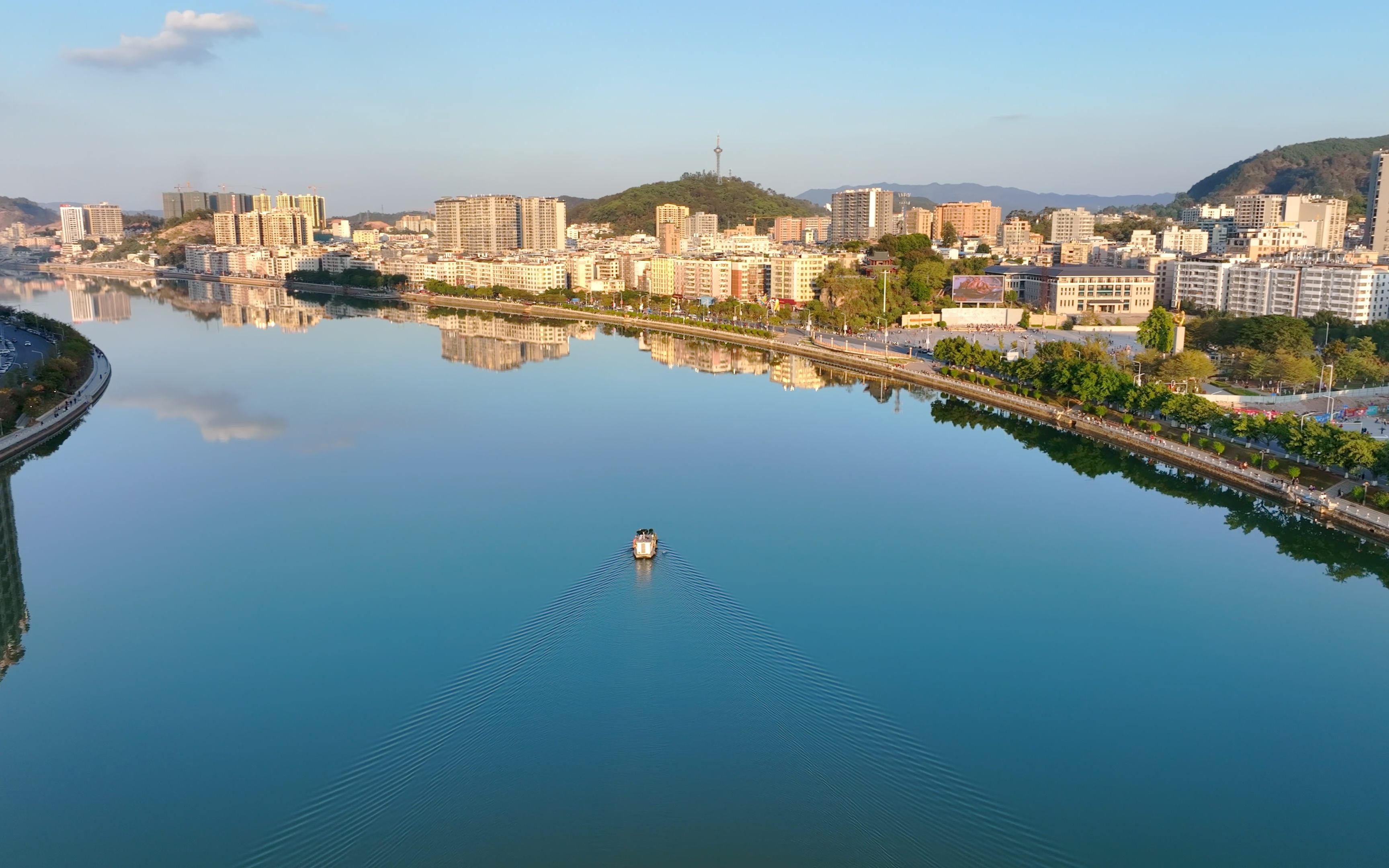 龙川县全景图片