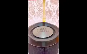 Video herunterladen: JBL xtreme 战鼓一代 蓝牙音箱低_003