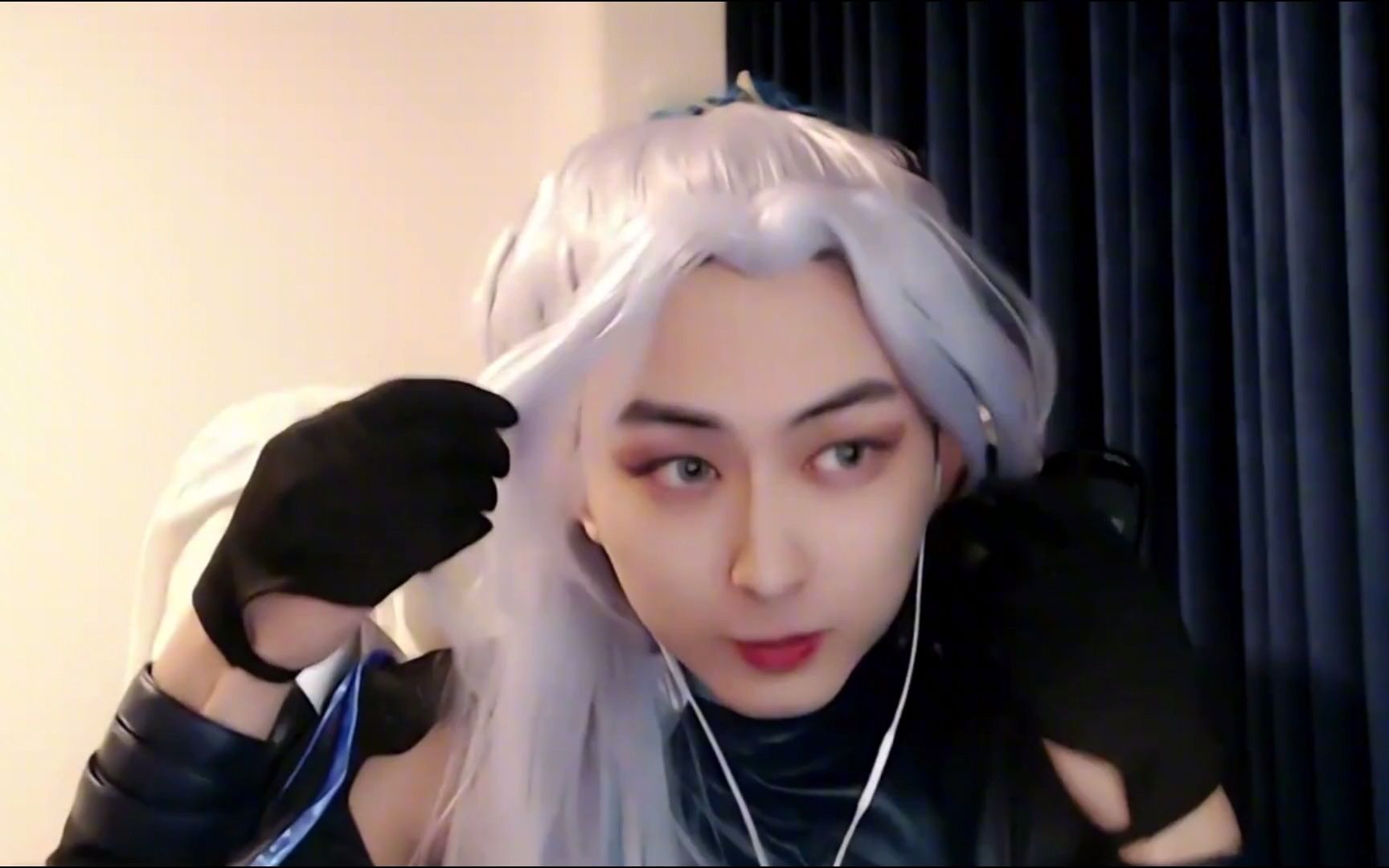 夫赖400w粉丝福利女装cos花木兰真不拿兄弟们当外人_哔哩哔哩_bili