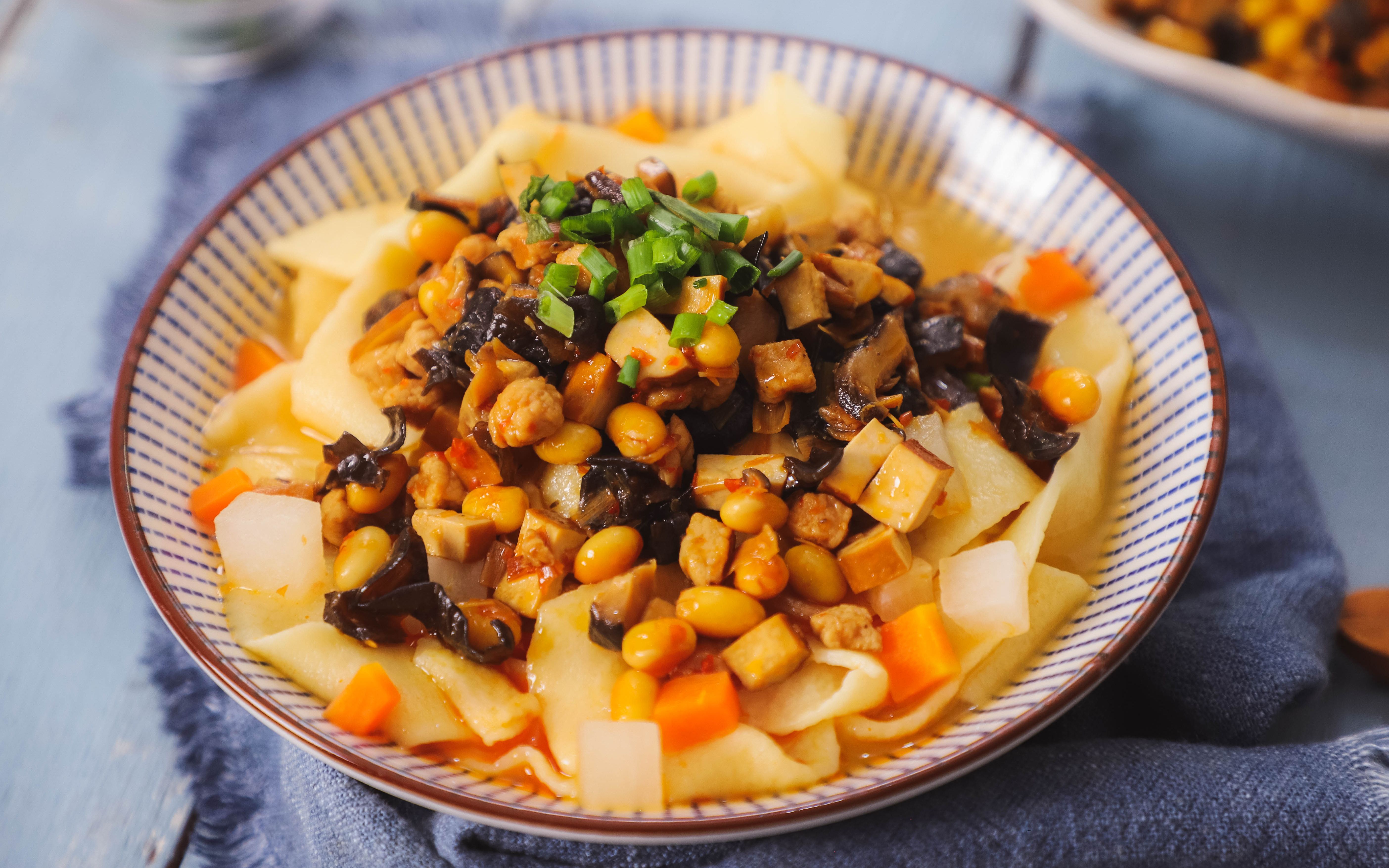 【老板娘的微食记】一碗腊八面下肚,这年呀也就不远了