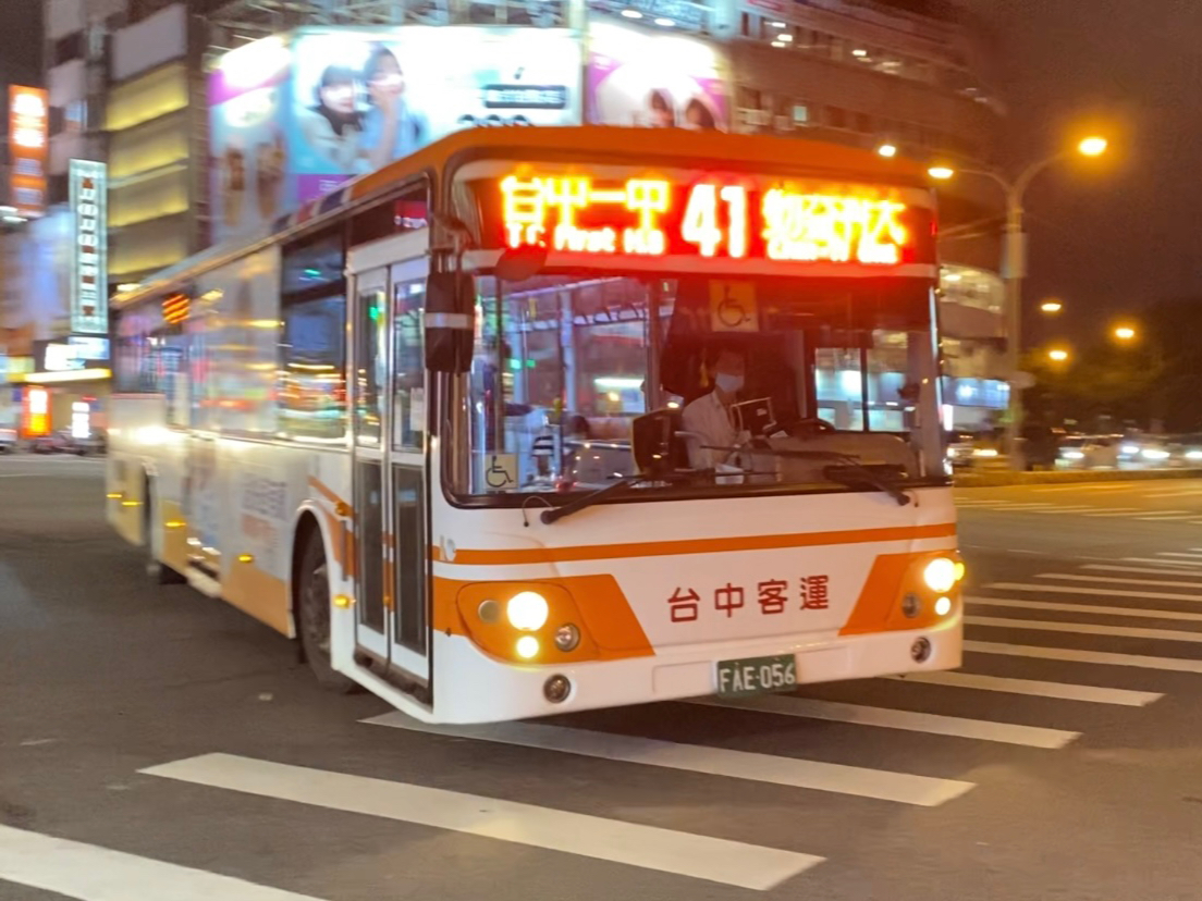 台中客運 daewoo bs120cn低地板 41路 fae-056