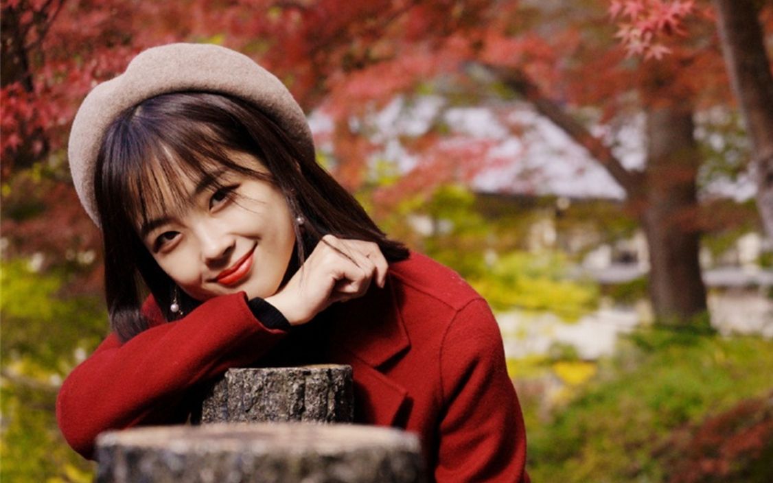 冬天到了,天气很冷我整个人都是冰冰的,想看王冰冰采访黑嘉嘉!