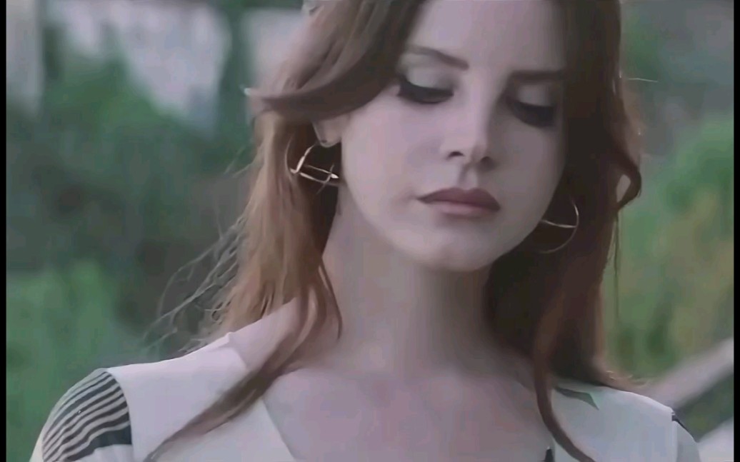 lana del rey多么伟大的一张脸