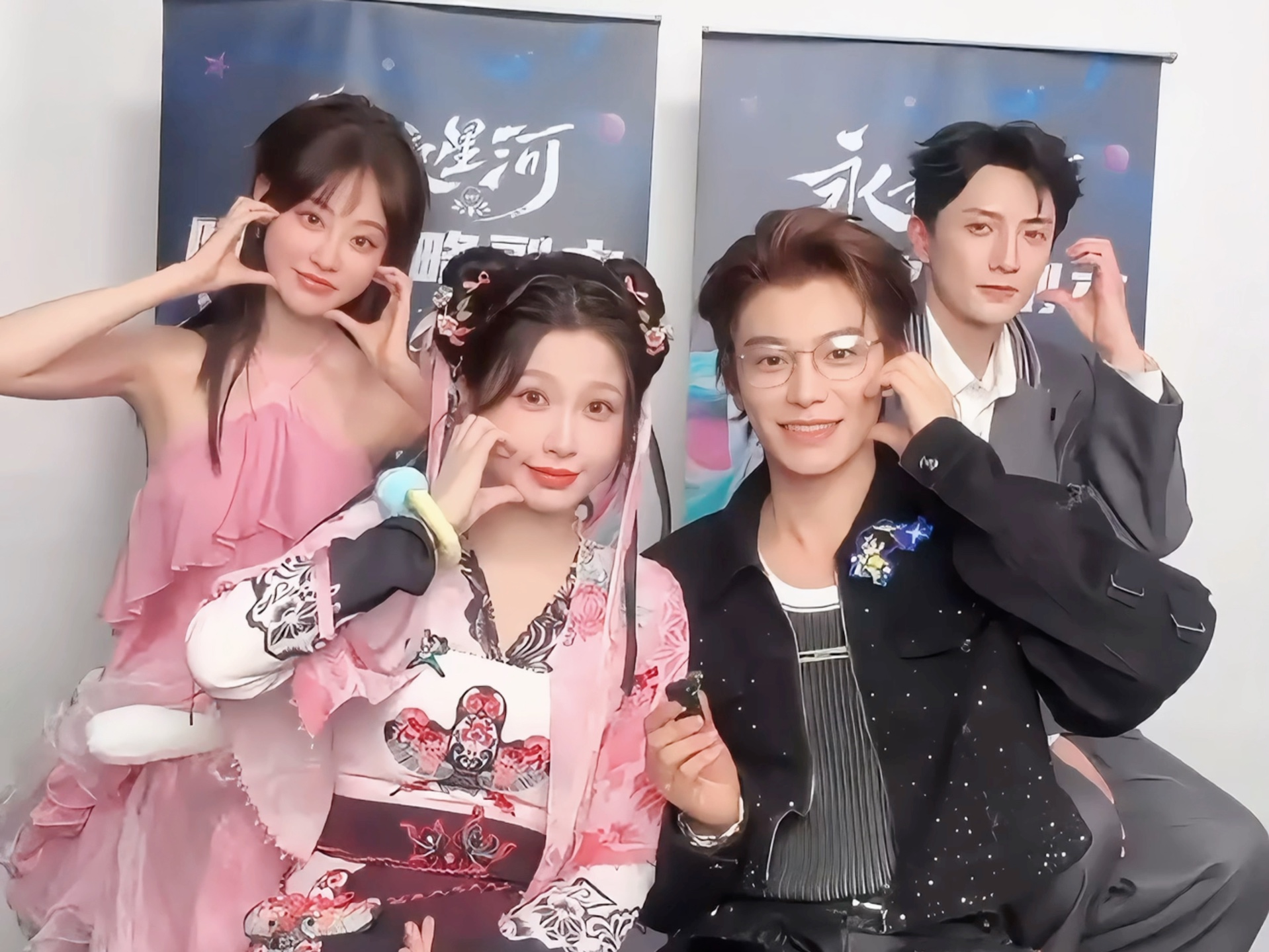 【虞书欣x丁禹兮】没有人能面无表情地走出这个视频!