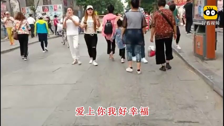 [图]爱上你我傻呼呼（生活版）