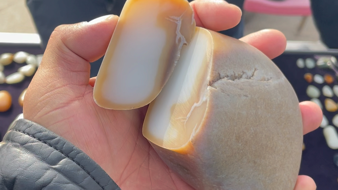 和田籽料石包玉