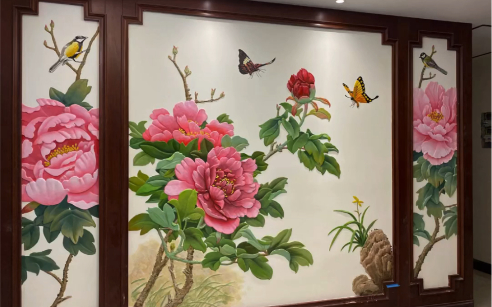 浮雕壁画上色完成