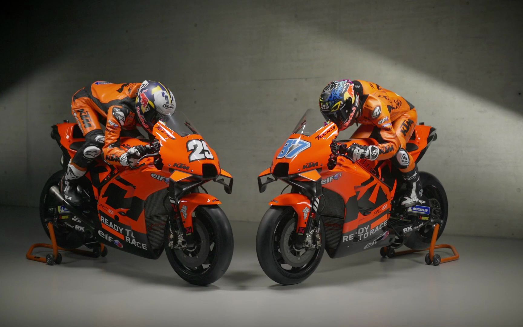 2022 ktm 场队签约骑士与赛道猛兽rc16细部欣赏