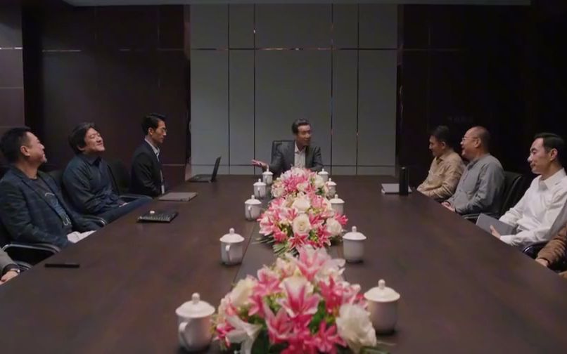 大老板齐聚开会,苏筱公司出现财务问题