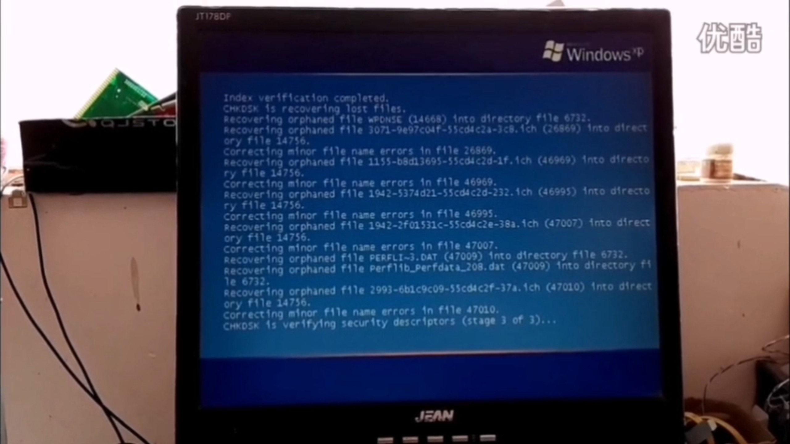电脑开机屏幕没反应，电脑开机屏幕没反应键盘灯不亮