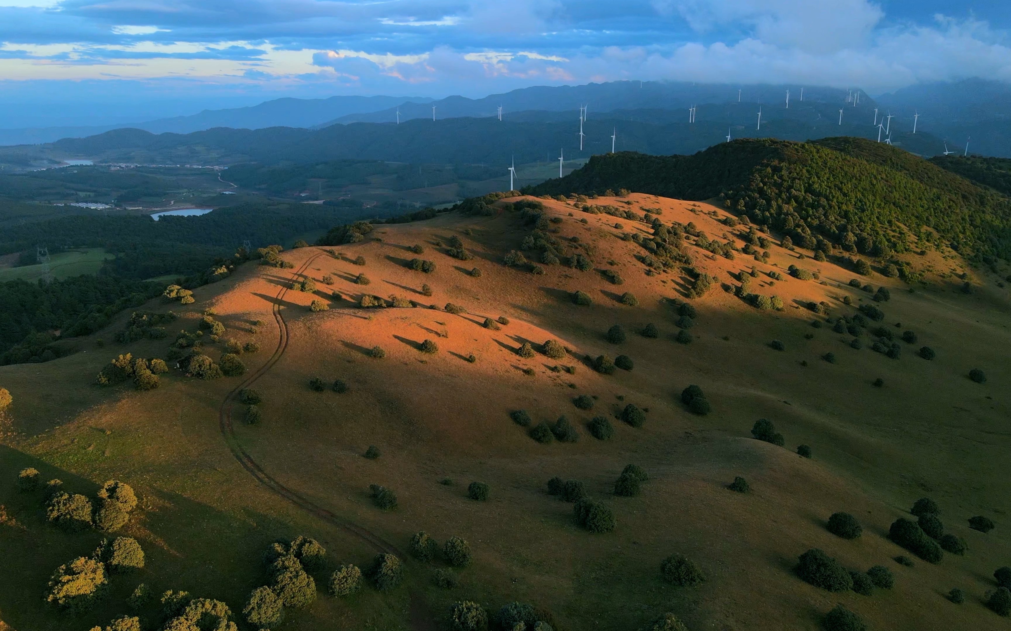 喜欢和不喜欢露营的人都会爱上|大理风车山