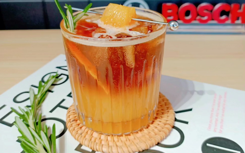 博世的夏天|香橙冰美式「橙」心「橙」意午后来一杯「香橙冰美式」