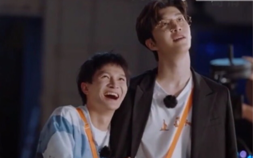 丞周破浪 范丞丞x周深 青游个人萌点小合集_哔哩哔哩 (゜-゜)つロ