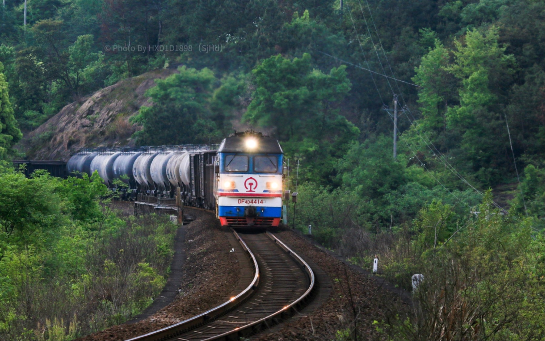 看多了电车和城市喧嚣一起来看看山中的金温铁路叭