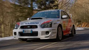 Download Video: Impreza WRX Rolling on snow Moutain  4K