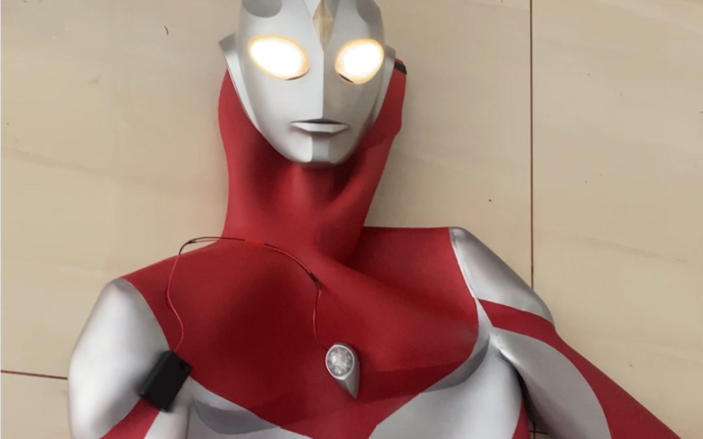 彩皮,强力迪迦奥特曼