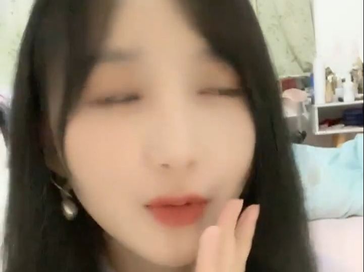 【张怡】线下遇到粉丝了?很正常啊我可是女明星9696