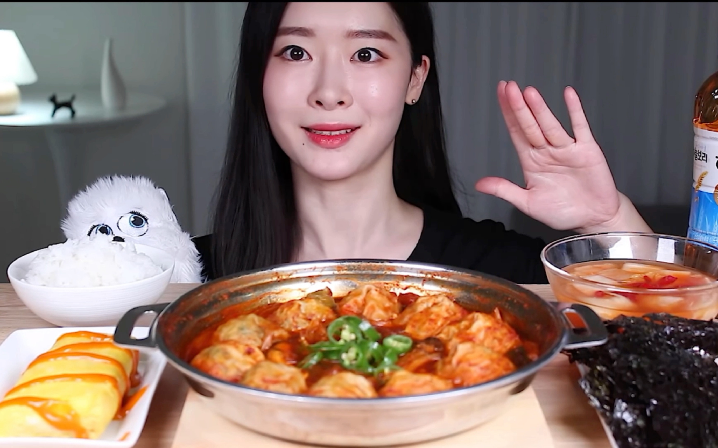 美食吃播#辣饺子汤加粉条 鸡蛋卷