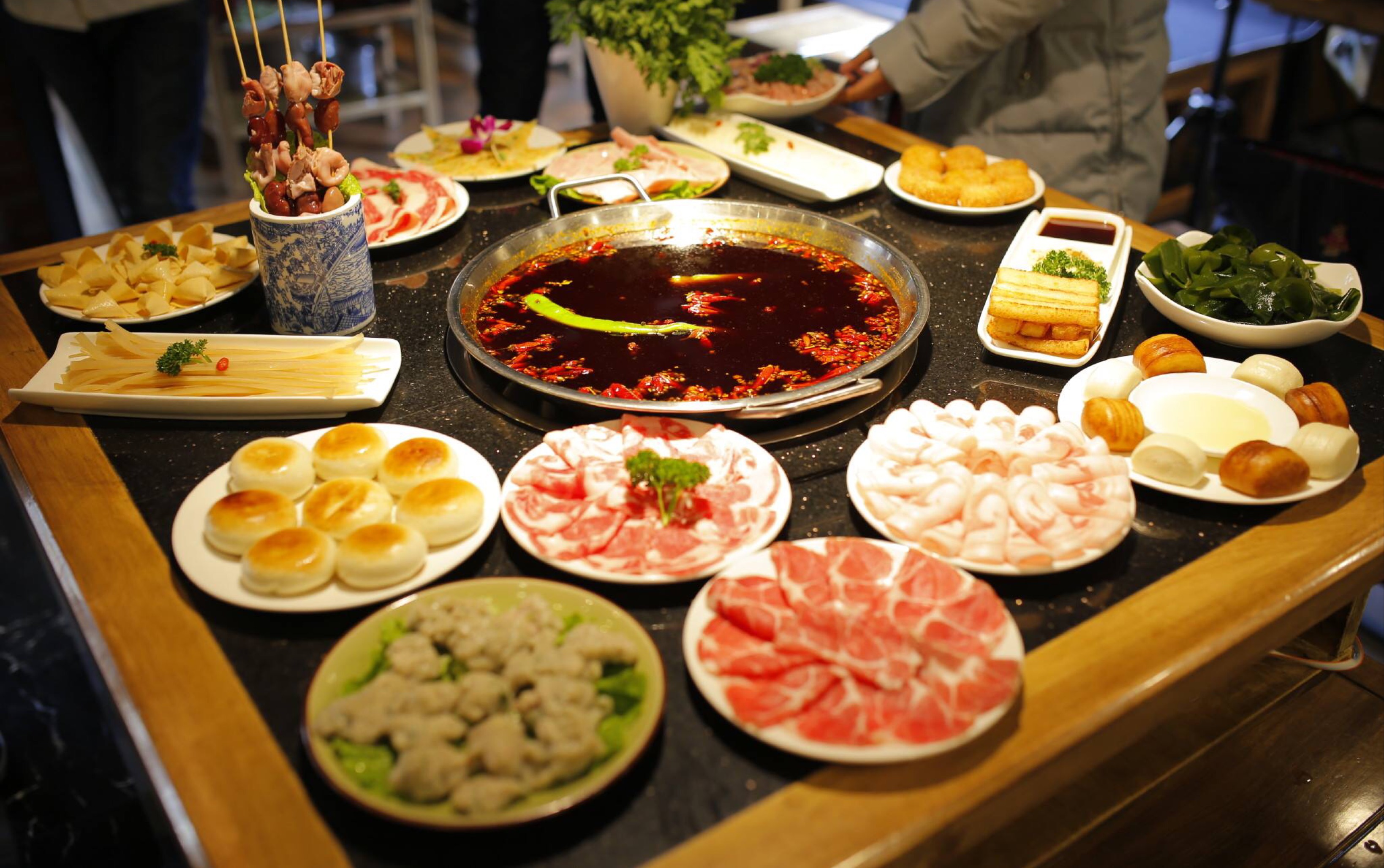 吃火锅啦哈哈哈