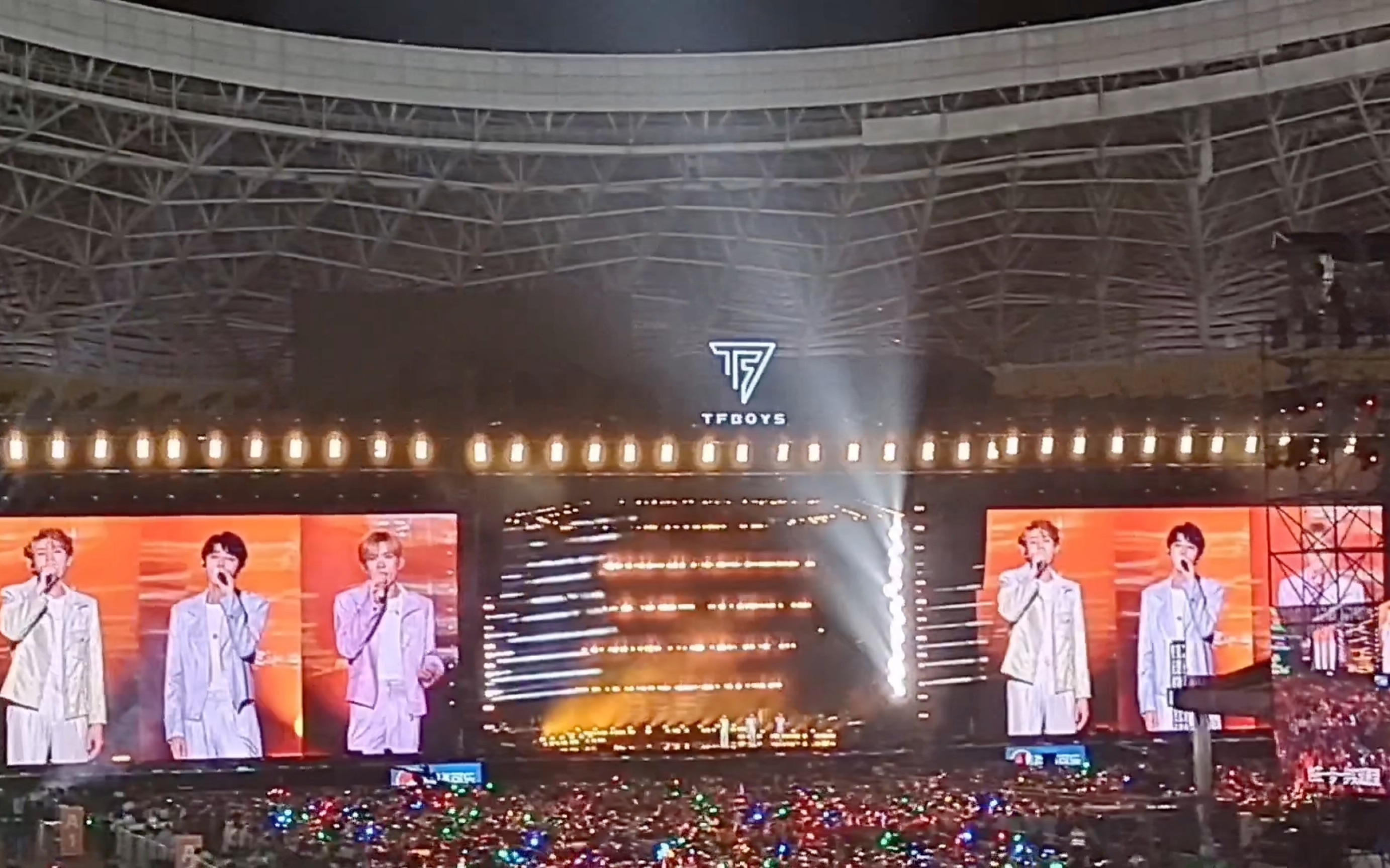 6 tfboys十年之约演唱会 全程饭拍