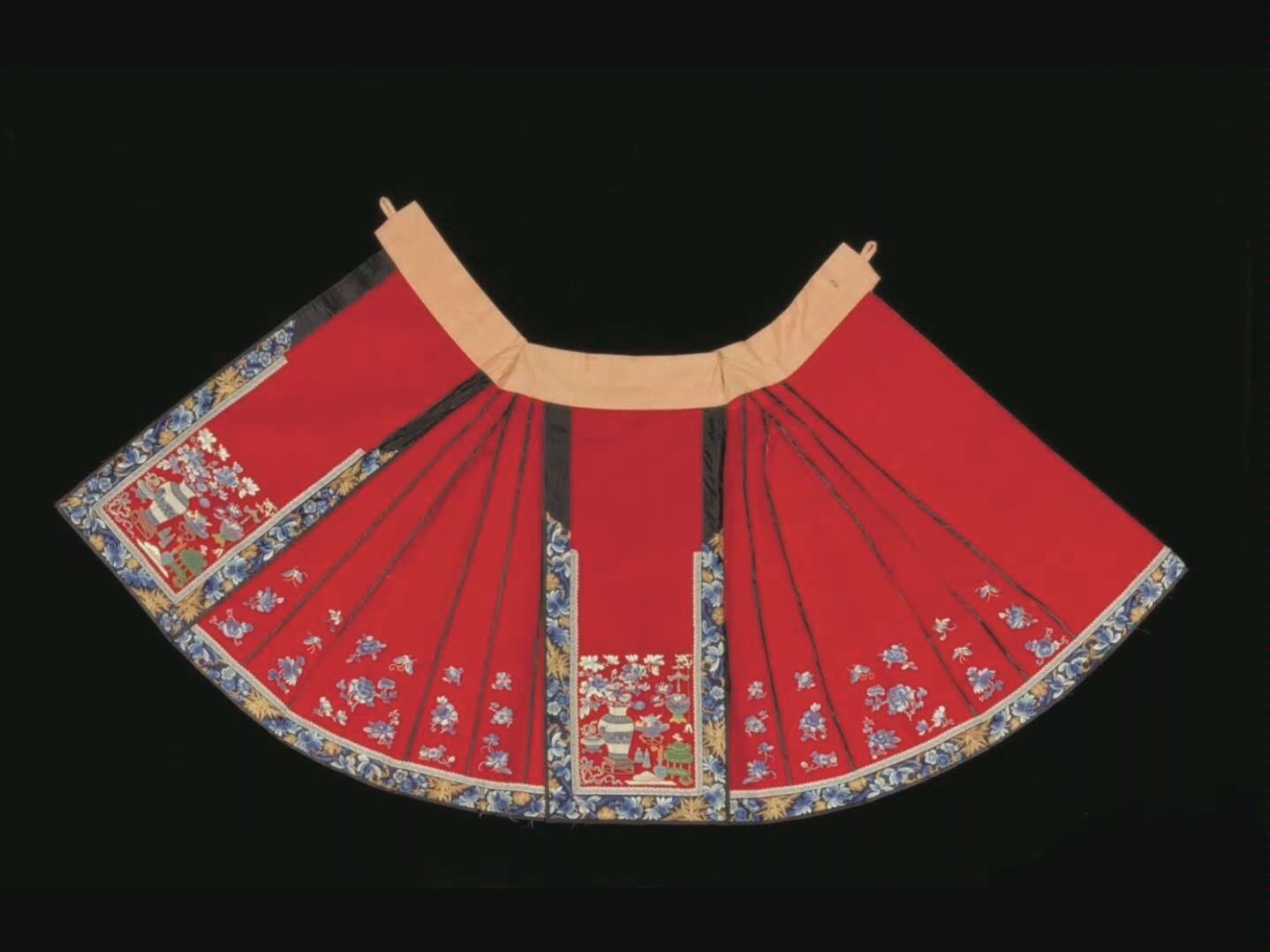 【清代马面裙】神仙刺绣!清代汉女装的华丽!